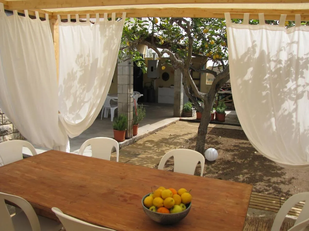 Casa Caracoles Hotel Santa Maria del Focallo 0*,